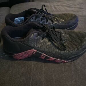 Men’s Nike Metcon 5, size 7.5